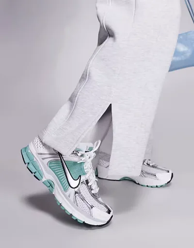 Nike Zoom Vomero 5 unisex trainers in silver and light green