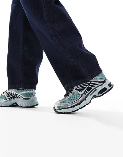Nike Air Max Moto 2K unisex trainers in green