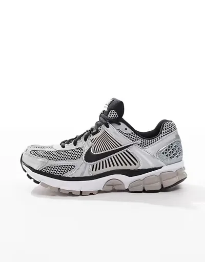 Nike Zoom Vomero 5 Premium sneakers in silver and black