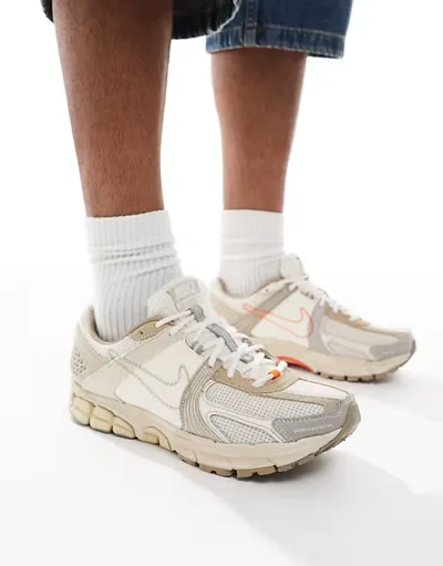 Nike Zoom Vomero 5 Premium sneakers in light brown