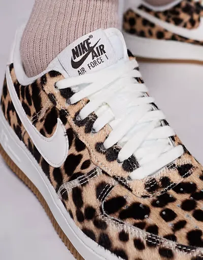 Nike Air Force 1 '07 unisex trainers in leopard and white
