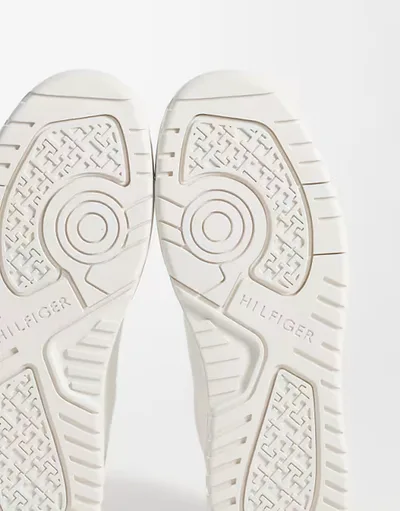 Tommy Hilfiger premium leather / suede basket sneakers in ecru